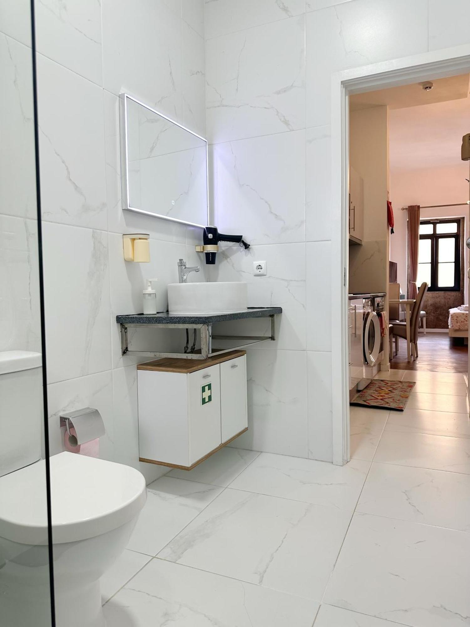 Central Cozy Stay 2 Ac Near Metro ปอร์โต ภายนอก รูปภาพ
