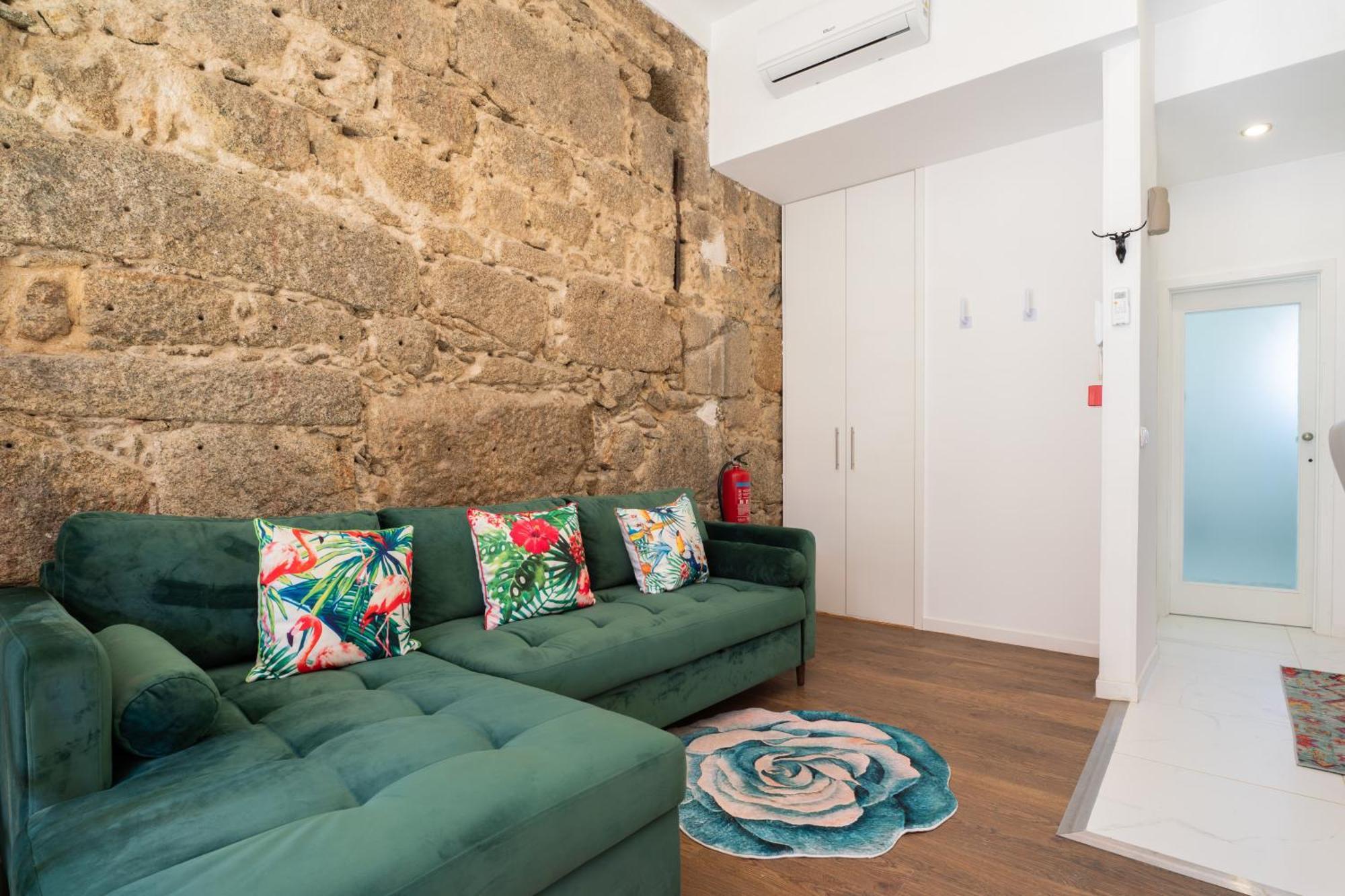 Central Cozy Stay 2 Ac Near Metro ปอร์โต ภายนอก รูปภาพ